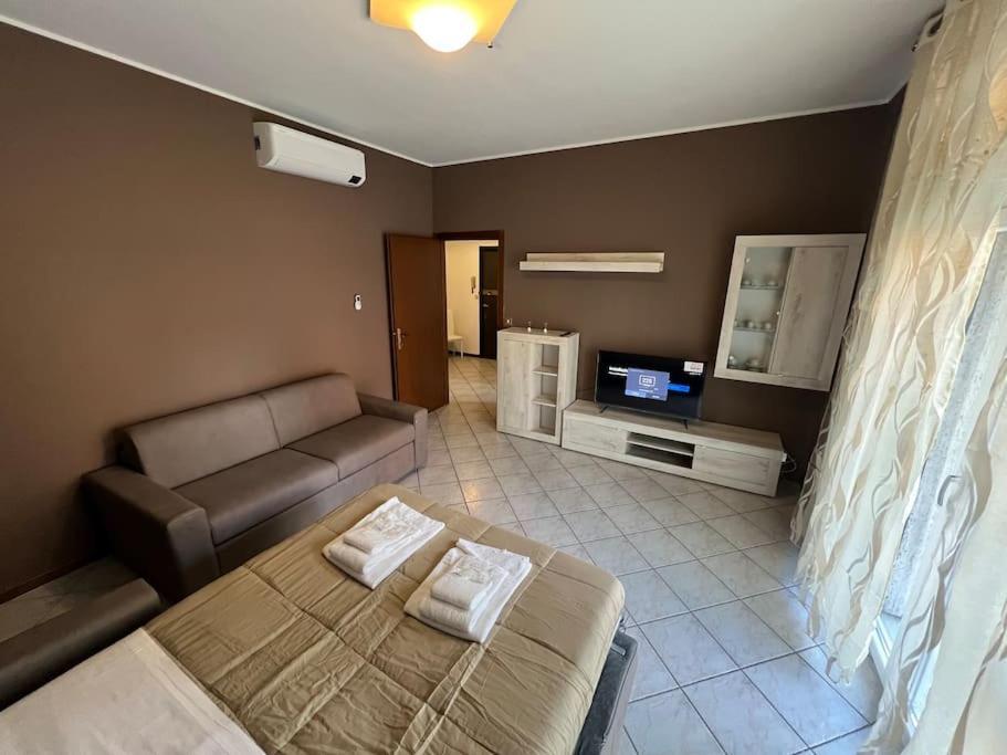 Orio Relax 24h Airport 1 - 3 Minute From Arrival By Bus Appartement *